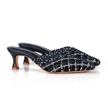 Charger l'image dans la galerie, MYRA