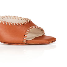 Charger l'image dans la galerie, VICKY