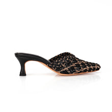 Charger l'image dans la galerie, MYRA