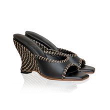 Charger l'image dans la galerie, VICKY